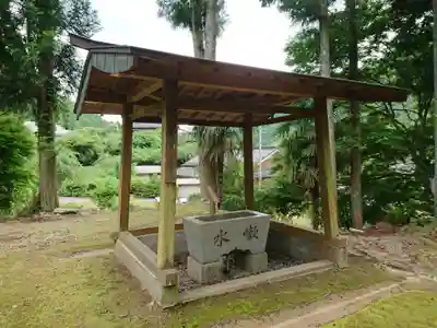 津島神社の手水舎