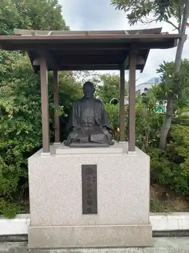 稲荷大明神（そごう横浜店・屋上）(神奈川県)