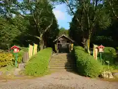 中正神社の建物その他