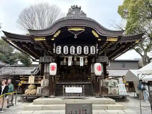 安井金比羅宮の{uncategorized: "未分類", other: "その他", undefined: "問題あり", building: "その他建物", grave: "お墓", sacred_gate: "鳥居", guardian: "狛犬", statue: "像", buddha: "仏像", history: "歴史", nature: "自然", garden: "庭園", animal: "動物", pagoda: "塔", temizu: "手水舎", mountain_gate: "山門・神門", sanctuary: "本殿・本堂", subordinate: "末社・摂社", art: "芸術", scenery: "景色", jizo: "地蔵", ema: "絵馬", goshuin: "御朱印", omikuji: "おみくじ", items: "授与品その他", amulet: "お守り", goshuincho: "御朱印帳", eats: "食事", festival: "お祭り", votive_dance: "神楽", shichigosan: "七五三参", wedding: "結婚式", experience: "体験その他", initially: "初詣", around: "周辺", anti_infection: "感染症対策"}