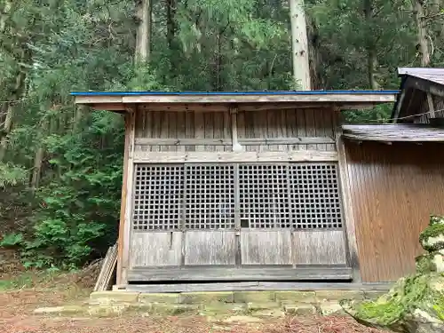 諏訪社神明社合殿(長野県)