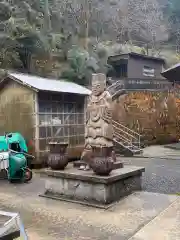 代々木神社の仏像