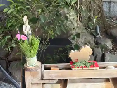 東京大神宮の{uncategorized: "未分類", other: "その他", undefined: "問題あり", building: "その他建物", grave: "お墓", sacred_gate: "鳥居", guardian: "狛犬", statue: "像", buddha: "仏像", history: "歴史", nature: "自然", garden: "庭園", animal: "動物", pagoda: "塔", temizu: "手水舎", mountain_gate: "山門・神門", sanctuary: "本殿・本堂", subordinate: "末社・摂社", art: "芸術", scenery: "景色", jizo: "地蔵", ema: "絵馬", goshuin: "御朱印", omikuji: "おみくじ", items: "授与品その他", amulet: "お守り", goshuincho: "御朱印帳", eats: "食事", festival: "お祭り", votive_dance: "神楽", shichigosan: "七五三参", wedding: "結婚式", experience: "体験その他", initially: "初詣", around: "周辺", anti_infection: "感染症対策"}