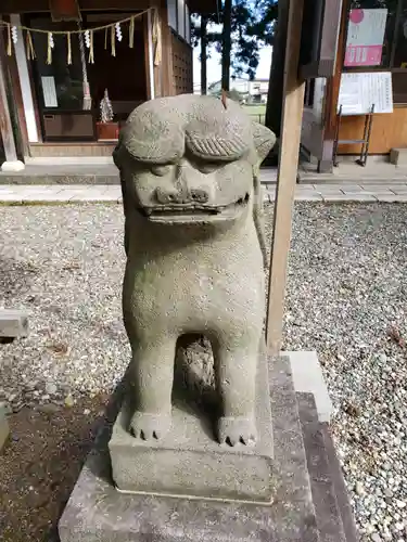 八幡神社の狛犬