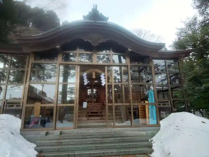 金剱宮の本殿・本堂