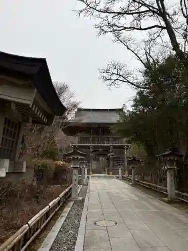 秋葉山本宮 秋葉神社 上社の{uncategorized: "未分類", other: "その他", undefined: "問題あり", building: "その他建物", grave: "お墓", sacred_gate: "鳥居", guardian: "狛犬", statue: "像", buddha: "仏像", history: "歴史", nature: "自然", garden: "庭園", animal: "動物", pagoda: "塔", temizu: "手水舎", mountain_gate: "山門・神門", sanctuary: "本殿・本堂", subordinate: "末社・摂社", art: "芸術", scenery: "景色", jizo: "地蔵", ema: "絵馬", goshuin: "御朱印", omikuji: "おみくじ", items: "授与品その他", amulet: "お守り", goshuincho: "御朱印帳", eats: "食事", festival: "お祭り", votive_dance: "神楽", shichigosan: "七五三参", wedding: "結婚式", experience: "体験その他", initially: "初詣", around: "周辺", anti_infection: "感染症対策"}