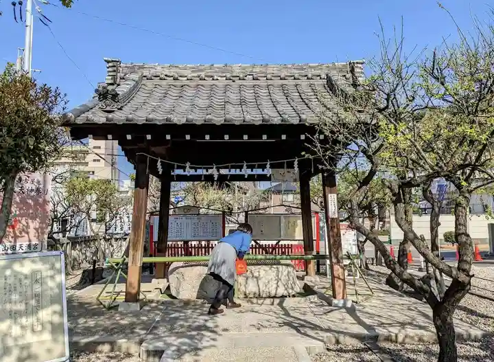 八龍社(福徳町)の手水舎