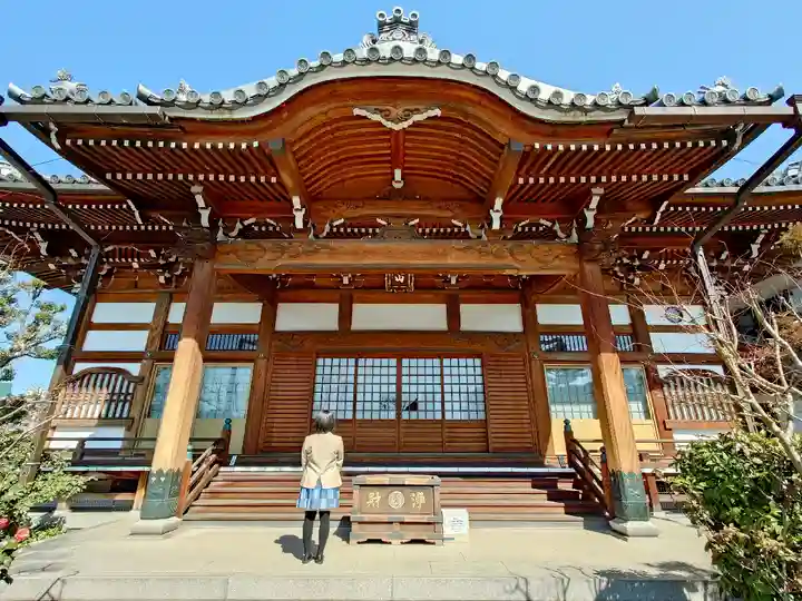 齢延寺の本殿・本堂