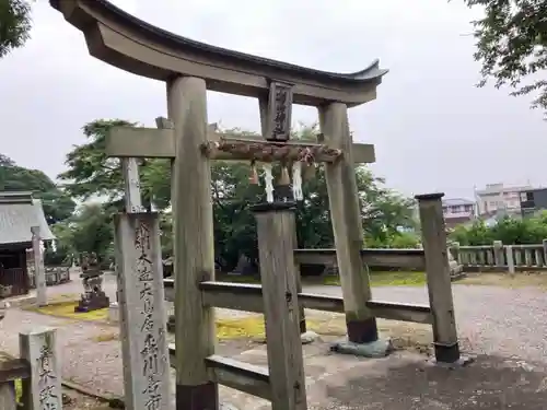 村山神社の鳥居