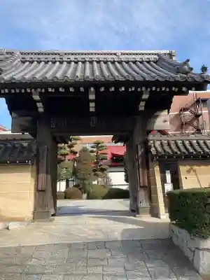 蓮光寺の山門・神門