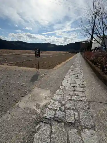 熊野本宮大社産田社の{uncategorized: "未分類", other: "その他", undefined: "問題あり", building: "その他建物", grave: "お墓", sacred_gate: "鳥居", guardian: "狛犬", statue: "像", buddha: "仏像", history: "歴史", nature: "自然", garden: "庭園", animal: "動物", pagoda: "塔", temizu: "手水舎", mountain_gate: "山門・神門", sanctuary: "本殿・本堂", subordinate: "末社・摂社", art: "芸術", scenery: "景色", jizo: "地蔵", ema: "絵馬", goshuin: "御朱印", omikuji: "おみくじ", items: "授与品その他", amulet: "お守り", goshuincho: "御朱印帳", eats: "食事", festival: "お祭り", votive_dance: "神楽", shichigosan: "七五三参", wedding: "結婚式", experience: "体験その他", initially: "初詣", around: "周辺", anti_infection: "感染症対策"}