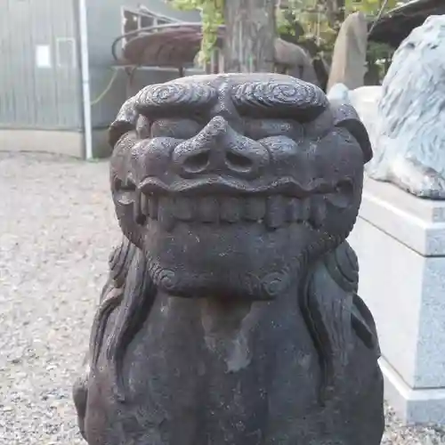 三囲神社の狛犬