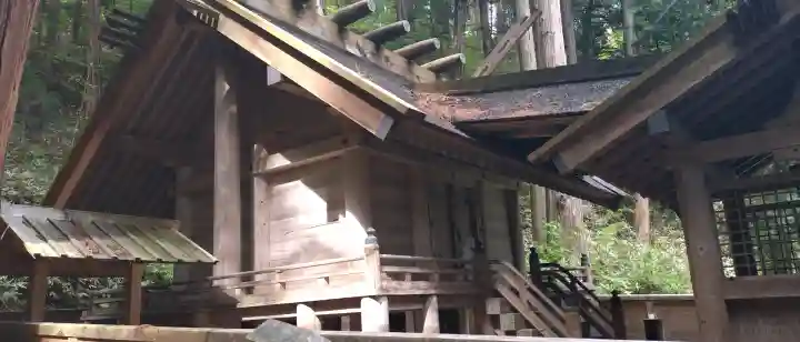仁科神明宮の{uncategorized: "未分類", other: "その他", undefined: "問題あり", building: "その他建物", grave: "お墓", sacred_gate: "鳥居", guardian: "狛犬", statue: "像", buddha: "仏像", history: "歴史", nature: "自然", garden: "庭園", animal: "動物", pagoda: "塔", temizu: "手水舎", mountain_gate: "山門・神門", sanctuary: "本殿・本堂", subordinate: "末社・摂社", art: "芸術", scenery: "景色", jizo: "地蔵", ema: "絵馬", goshuin: "御朱印", omikuji: "おみくじ", items: "授与品その他", amulet: "お守り", goshuincho: "御朱印帳", eats: "食事", festival: "お祭り", votive_dance: "神楽", shichigosan: "七五三参", wedding: "結婚式", experience: "体験その他", initially: "初詣", around: "周辺", anti_infection: "感染症対策"}