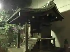 誕生八幡神社の建物その他