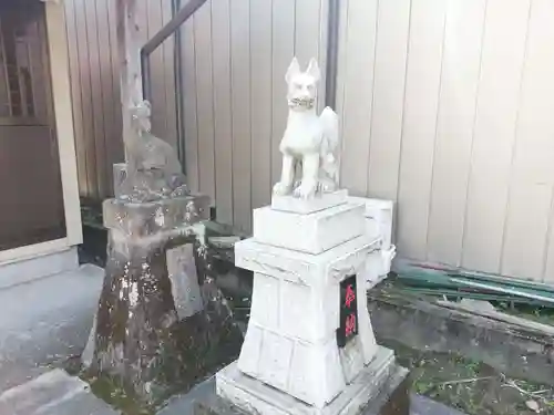 稲荷神社の狛犬