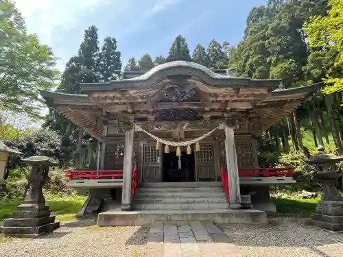 菅原神社の{uncategorized: "未分類", other: "その他", undefined: "問題あり", building: "その他建物", grave: "お墓", sacred_gate: "鳥居", guardian: "狛犬", statue: "像", buddha: "仏像", history: "歴史", nature: "自然", garden: "庭園", animal: "動物", pagoda: "塔", temizu: "手水舎", mountain_gate: "山門・神門", sanctuary: "本殿・本堂", subordinate: "末社・摂社", art: "芸術", scenery: "景色", jizo: "地蔵", ema: "絵馬", goshuin: "御朱印", omikuji: "おみくじ", items: "授与品その他", amulet: "お守り", goshuincho: "御朱印帳", eats: "食事", festival: "お祭り", votive_dance: "神楽", shichigosan: "七五三参", wedding: "結婚式", experience: "体験その他", initially: "初詣", around: "周辺", anti_infection: "感染症対策"}