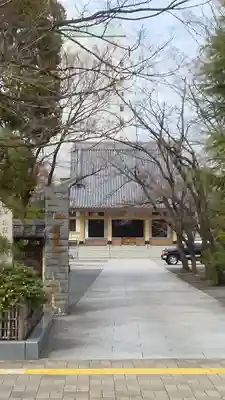 霊巌寺の本殿・本堂