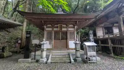 持寳院(多氣山不動尊)の{uncategorized: "未分類", other: "その他", undefined: "問題あり", building: "その他建物", grave: "お墓", sacred_gate: "鳥居", guardian: "狛犬", statue: "像", buddha: "仏像", history: "歴史", nature: "自然", garden: "庭園", animal: "動物", pagoda: "塔", temizu: "手水舎", mountain_gate: "山門・神門", sanctuary: "本殿・本堂", subordinate: "末社・摂社", art: "芸術", scenery: "景色", jizo: "地蔵", ema: "絵馬", goshuin: "御朱印", omikuji: "おみくじ", items: "授与品その他", amulet: "お守り", goshuincho: "御朱印帳", eats: "食事", festival: "お祭り", votive_dance: "神楽", shichigosan: "七五三参", wedding: "結婚式", experience: "体験その他", initially: "初詣", around: "周辺", anti_infection: "感染症対策"}