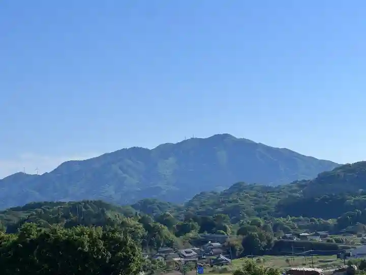 常陸国出雲大社の{uncategorized: "未分類", other: "その他", undefined: "問題あり", building: "その他建物", grave: "お墓", sacred_gate: "鳥居", guardian: "狛犬", statue: "像", buddha: "仏像", history: "歴史", nature: "自然", garden: "庭園", animal: "動物", pagoda: "塔", temizu: "手水舎", mountain_gate: "山門・神門", sanctuary: "本殿・本堂", subordinate: "末社・摂社", art: "芸術", scenery: "景色", jizo: "地蔵", ema: "絵馬", goshuin: "御朱印", omikuji: "おみくじ", items: "授与品その他", amulet: "お守り", goshuincho: "御朱印帳", eats: "食事", festival: "お祭り", votive_dance: "神楽", shichigosan: "七五三参", wedding: "結婚式", experience: "体験その他", initially: "初詣", around: "周辺", anti_infection: "感染症対策"}