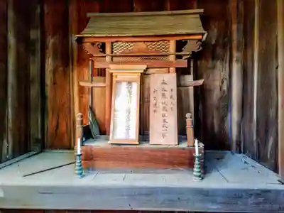 神明社（稲島）の末社・摂社
