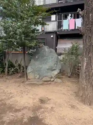 駒込天祖神社の{uncategorized: "未分類", other: "その他", undefined: "問題あり", building: "その他建物", grave: "お墓", sacred_gate: "鳥居", guardian: "狛犬", statue: "像", buddha: "仏像", history: "歴史", nature: "自然", garden: "庭園", animal: "動物", pagoda: "塔", temizu: "手水舎", mountain_gate: "山門・神門", sanctuary: "本殿・本堂", subordinate: "末社・摂社", art: "芸術", scenery: "景色", jizo: "地蔵", ema: "絵馬", goshuin: "御朱印", omikuji: "おみくじ", items: "授与品その他", amulet: "お守り", goshuincho: "御朱印帳", eats: "食事", festival: "お祭り", votive_dance: "神楽", shichigosan: "七五三参", wedding: "結婚式", experience: "体験その他", initially: "初詣", around: "周辺", anti_infection: "感染症対策"}