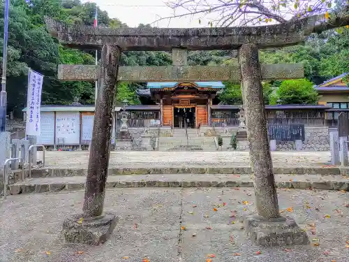 山口八幡社の鳥居