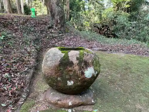佐為神社の{uncategorized: "未分類", other: "その他", undefined: "問題あり", building: "その他建物", grave: "お墓", sacred_gate: "鳥居", guardian: "狛犬", statue: "像", buddha: "仏像", history: "歴史", nature: "自然", garden: "庭園", animal: "動物", pagoda: "塔", temizu: "手水舎", mountain_gate: "山門・神門", sanctuary: "本殿・本堂", subordinate: "末社・摂社", art: "芸術", scenery: "景色", jizo: "地蔵", ema: "絵馬", goshuin: "御朱印", omikuji: "おみくじ", items: "授与品その他", amulet: "お守り", goshuincho: "御朱印帳", eats: "食事", festival: "お祭り", votive_dance: "神楽", shichigosan: "七五三参", wedding: "結婚式", experience: "体験その他", initially: "初詣", around: "周辺", anti_infection: "感染症対策"}