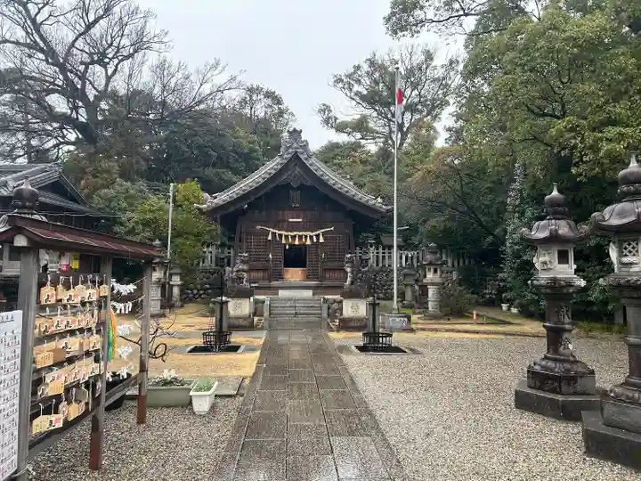 八柱神社(荒尾)の本殿・本堂