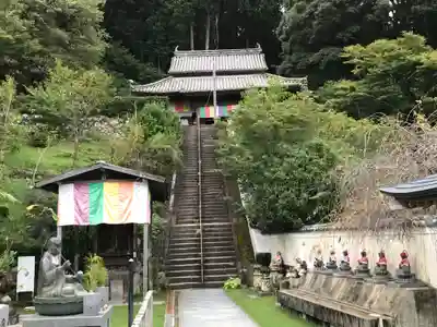 平等寺の本殿・本堂