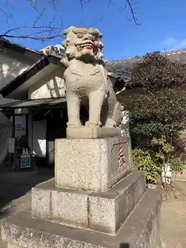 平塚三嶋神社の狛犬