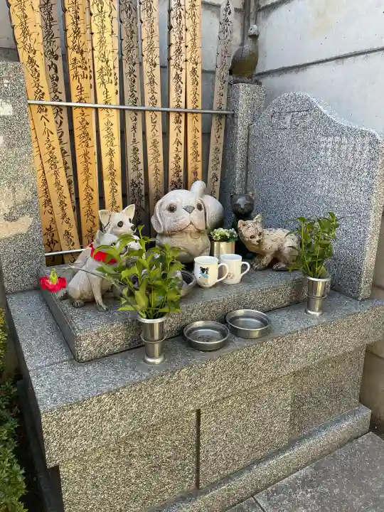 浩妙寺の{uncategorized: "未分類", other: "その他", undefined: "問題あり", building: "その他建物", grave: "お墓", sacred_gate: "鳥居", guardian: "狛犬", statue: "像", buddha: "仏像", history: "歴史", nature: "自然", garden: "庭園", animal: "動物", pagoda: "塔", temizu: "手水舎", mountain_gate: "山門・神門", sanctuary: "本殿・本堂", subordinate: "末社・摂社", art: "芸術", scenery: "景色", jizo: "地蔵", ema: "絵馬", goshuin: "御朱印", omikuji: "おみくじ", items: "授与品その他", amulet: "お守り", goshuincho: "御朱印帳", eats: "食事", festival: "お祭り", votive_dance: "神楽", shichigosan: "七五三参", wedding: "結婚式", experience: "体験その他", initially: "初詣", around: "周辺", anti_infection: "感染症対策"}