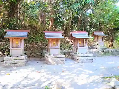 津島神社の末社