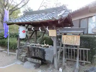 柳澤神社の手水舎