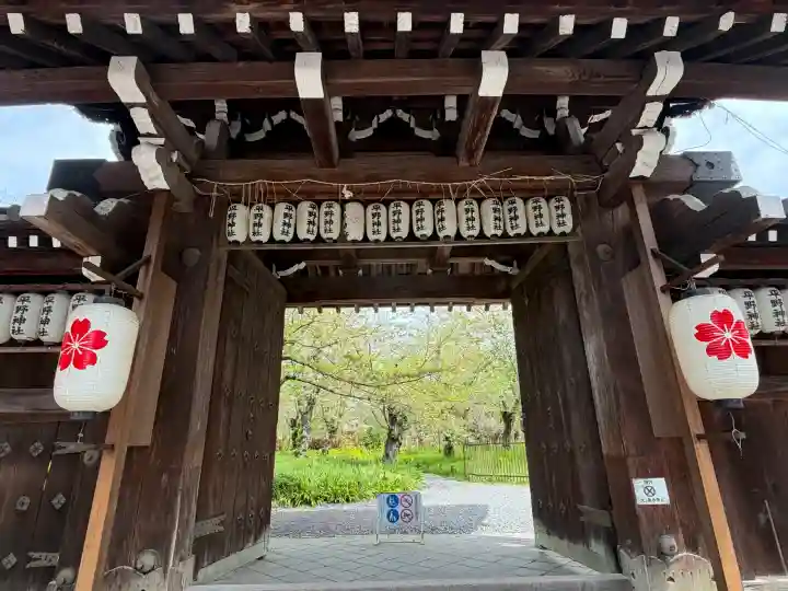 平野神社の{uncategorized: "未分類", other: "その他", undefined: "問題あり", building: "その他建物", grave: "お墓", sacred_gate: "鳥居", guardian: "狛犬", statue: "像", buddha: "仏像", history: "歴史", nature: "自然", garden: "庭園", animal: "動物", pagoda: "塔", temizu: "手水舎", mountain_gate: "山門・神門", sanctuary: "本殿・本堂", subordinate: "末社・摂社", art: "芸術", scenery: "景色", jizo: "地蔵", ema: "絵馬", goshuin: "御朱印", omikuji: "おみくじ", items: "授与品その他", amulet: "お守り", goshuincho: "御朱印帳", eats: "食事", festival: "お祭り", votive_dance: "神楽", shichigosan: "七五三参", wedding: "結婚式", experience: "体験その他", initially: "初詣", around: "周辺", anti_infection: "感染症対策"}