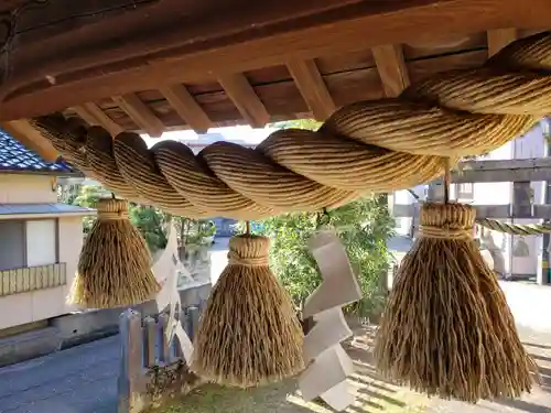 魚取神社の建物その他