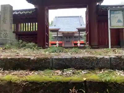 本宮寺の山門・神門