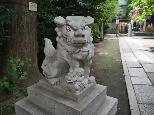 銀杏岡八幡神社の狛犬