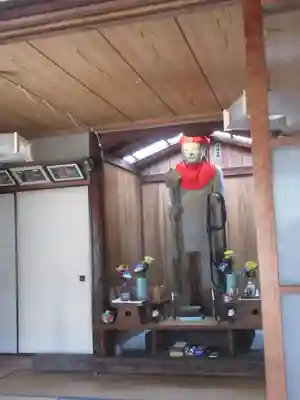 地蔵堂（子育地蔵堂）の像