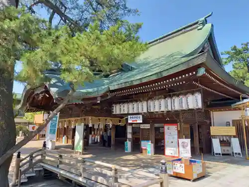 白山神社の本殿