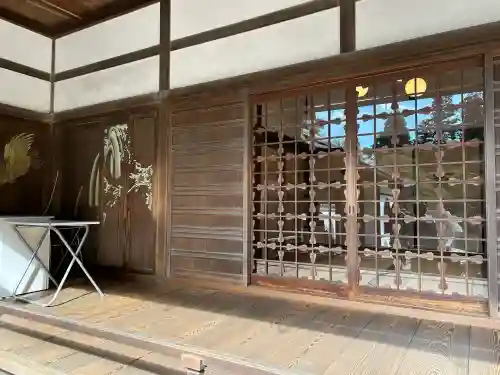 慈照寺（慈照禅寺・銀閣寺）の{uncategorized: "未分類", other: "その他", undefined: "問題あり", building: "その他建物", grave: "お墓", sacred_gate: "鳥居", guardian: "狛犬", statue: "像", buddha: "仏像", history: "歴史", nature: "自然", garden: "庭園", animal: "動物", pagoda: "塔", temizu: "手水舎", mountain_gate: "山門・神門", sanctuary: "本殿・本堂", subordinate: "末社・摂社", art: "芸術", scenery: "景色", jizo: "地蔵", ema: "絵馬", goshuin: "御朱印", omikuji: "おみくじ", items: "授与品その他", amulet: "お守り", goshuincho: "御朱印帳", eats: "食事", festival: "お祭り", votive_dance: "神楽", shichigosan: "七五三参", wedding: "結婚式", experience: "体験その他", initially: "初詣", around: "周辺", anti_infection: "感染症対策"}