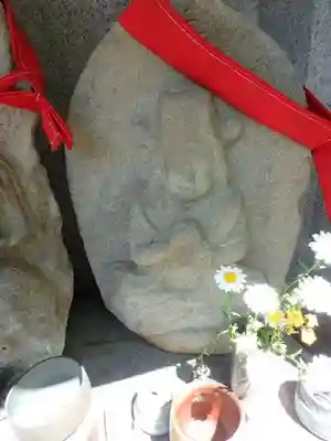 荒田口不動尊の地蔵