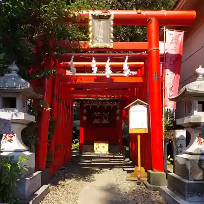 池袋御嶽神社の鳥居