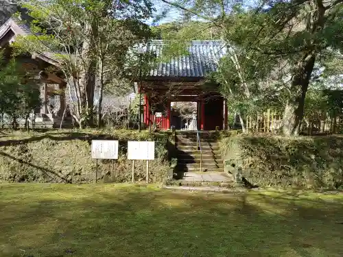 小松寺の山門・神門