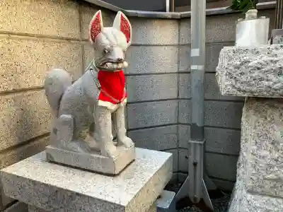 橘稲荷神社の{uncategorized: "未分類", other: "その他", undefined: "問題あり", building: "その他建物", grave: "お墓", sacred_gate: "鳥居", guardian: "狛犬", statue: "像", buddha: "仏像", history: "歴史", nature: "自然", garden: "庭園", animal: "動物", pagoda: "塔", temizu: "手水舎", mountain_gate: "山門・神門", sanctuary: "本殿・本堂", subordinate: "末社・摂社", art: "芸術", scenery: "景色", jizo: "地蔵", ema: "絵馬", goshuin: "御朱印", omikuji: "おみくじ", items: "授与品その他", amulet: "お守り", goshuincho: "御朱印帳", eats: "食事", festival: "お祭り", votive_dance: "神楽", shichigosan: "七五三参", wedding: "結婚式", experience: "体験その他", initially: "初詣", around: "周辺", anti_infection: "感染症対策"}