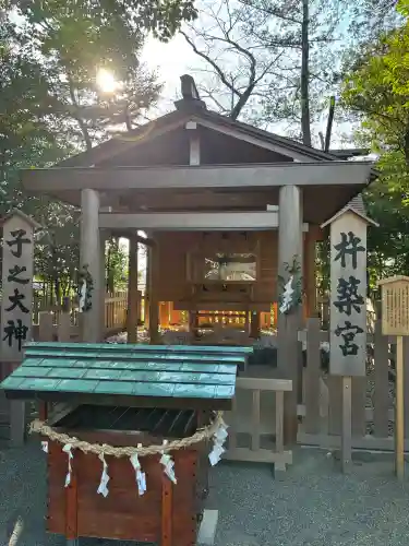 伊勢山皇大神宮の{uncategorized: "未分類", other: "その他", undefined: "問題あり", building: "その他建物", grave: "お墓", sacred_gate: "鳥居", guardian: "狛犬", statue: "像", buddha: "仏像", history: "歴史", nature: "自然", garden: "庭園", animal: "動物", pagoda: "塔", temizu: "手水舎", mountain_gate: "山門・神門", sanctuary: "本殿・本堂", subordinate: "末社・摂社", art: "芸術", scenery: "景色", jizo: "地蔵", ema: "絵馬", goshuin: "御朱印", omikuji: "おみくじ", items: "授与品その他", amulet: "お守り", goshuincho: "御朱印帳", eats: "食事", festival: "お祭り", votive_dance: "神楽", shichigosan: "七五三参", wedding: "結婚式", experience: "体験その他", initially: "初詣", around: "周辺", anti_infection: "感染症対策"}
