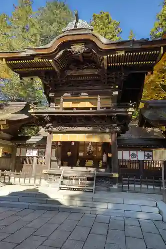 諏訪大社下社春宮の本殿・本堂