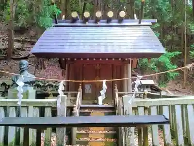 合格神社の本殿