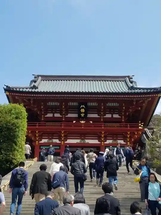 鶴岡八幡宮の山門・神門