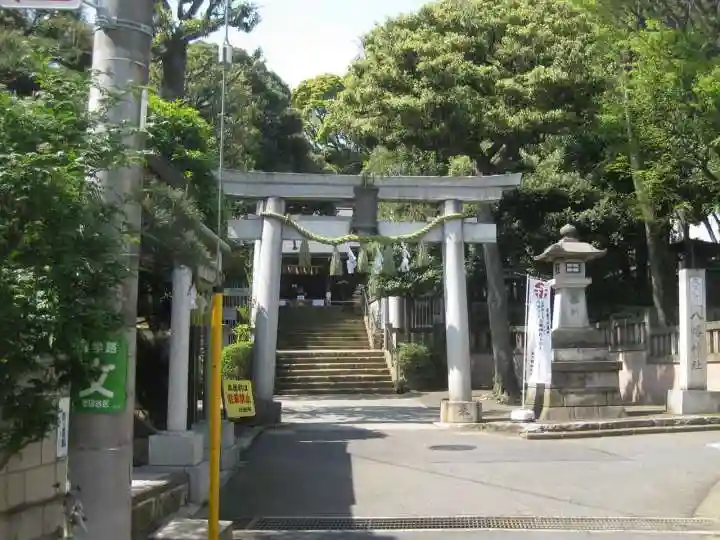 太子堂八幡神社の鳥居