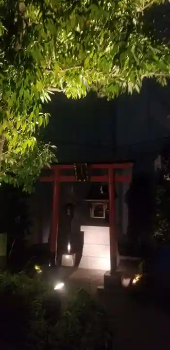 靍護稲荷神社の本殿・本堂
